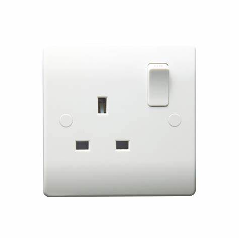 13A 1g Sw Socket SP White Plastic THRION