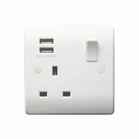 13A 1g USB 2.1A Socket White Plastic THRION